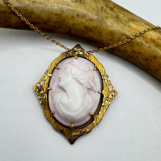Vintage Cameo Gold Pendant Necklace