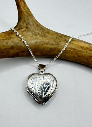 Vintage Silver Photo Heart Locket Necklace