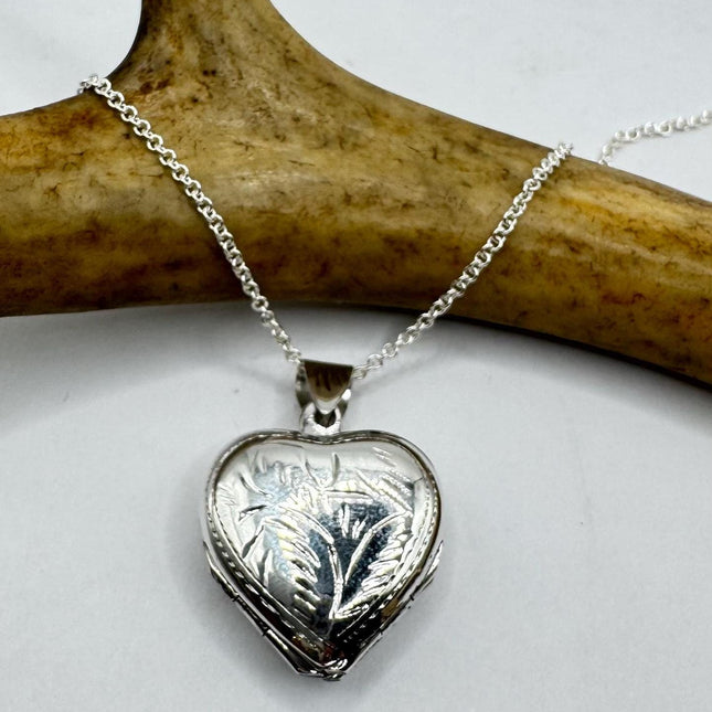 Vintage Silver Photo Heart Locket Necklace