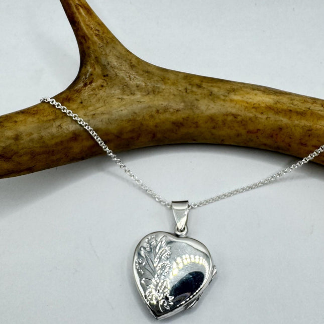 Vintage Silver Locket | Tiny Silver Heart Photo Memory Charm Pendant | 925 Sterling Silver Delicate Chain | Small Photo Mini Memory Necklace