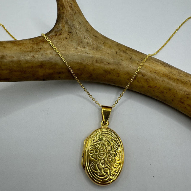 Vintage Gold Photo Locket | Tiny Etched Memory Charm Pendant | 925 Sterling Silver Delicate Chain Necklace | Perfect for Small Photos