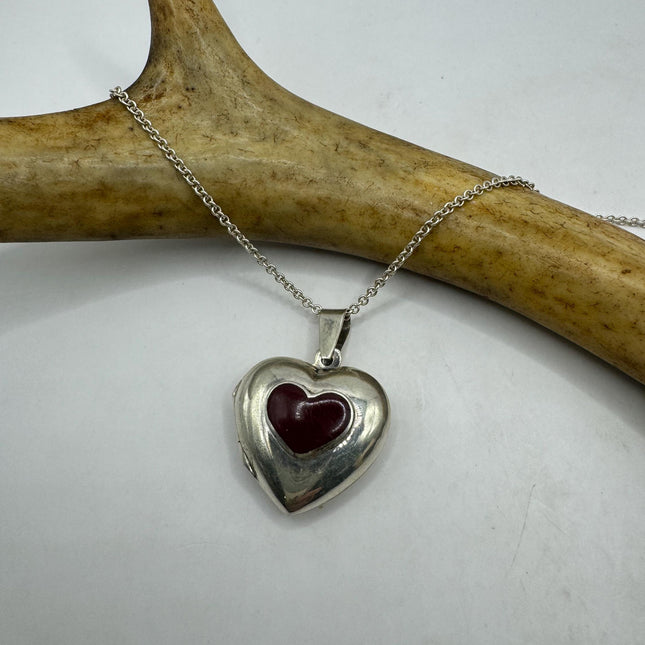 Vintage Red Carnelian Silver Locket | Small Heart Pendant Photo Memory Charm | 925 Sterling Silver Necklace