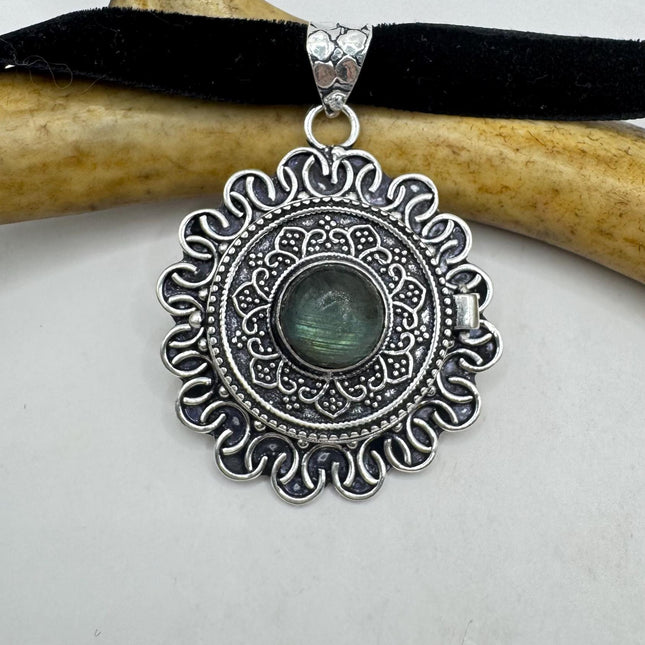 Vintage silver bronze Labradorite poison pill box locket necklace Black velvet choker