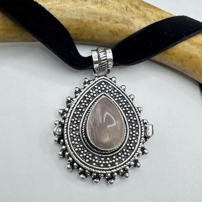 Vintage Poison Pillbox Velvet Choker Photo Locket Silver pink rose quartz White Bronze Antique Design Necklace
