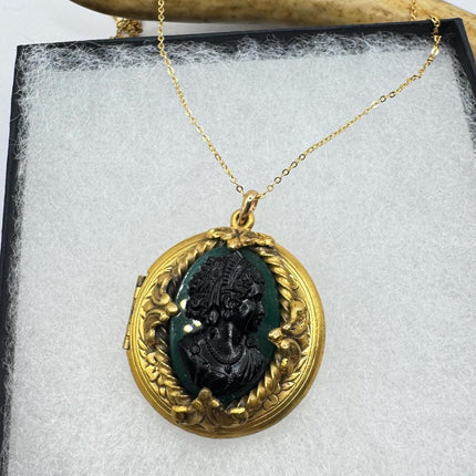 Vintage Green Antique Glass Cameo Locket – 12k Gold Filled Pendant Necklace with Chain, Love Jewelry
