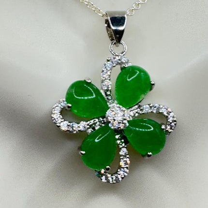 Vintage Green Jade 4 Leaf clover Pendant Necklace 925 Sterling Silver Chain