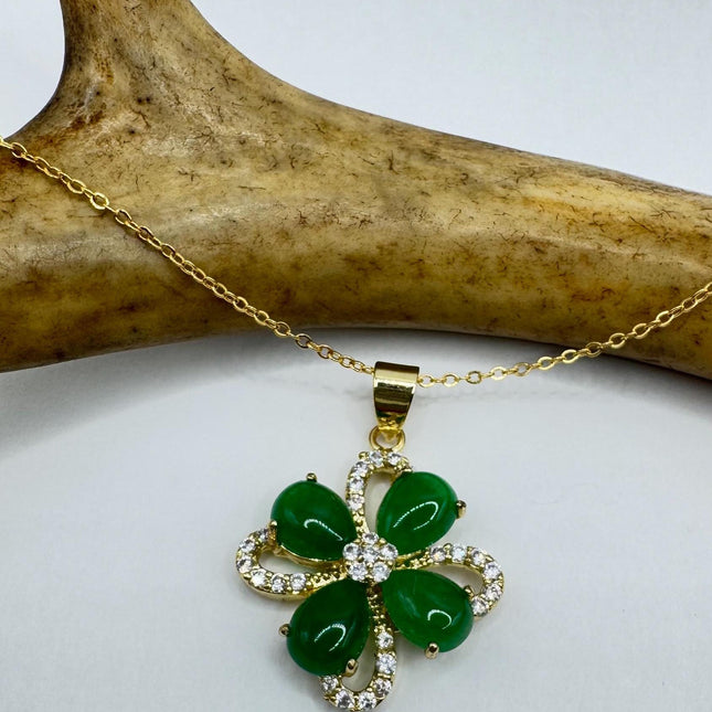 Vintage Green Jade 4 Leaf clover Pendant Necklace Golden 925 Sterling Silver Chain