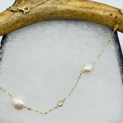 Vintage Gold Pearl Necklace
