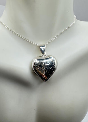 Vintage Silver Photo Heart Locket Necklace