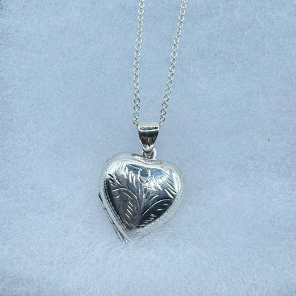 Vintage Silver Photo Heart Locket Necklace
