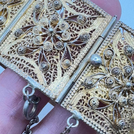 Vintage Flower Bracelet