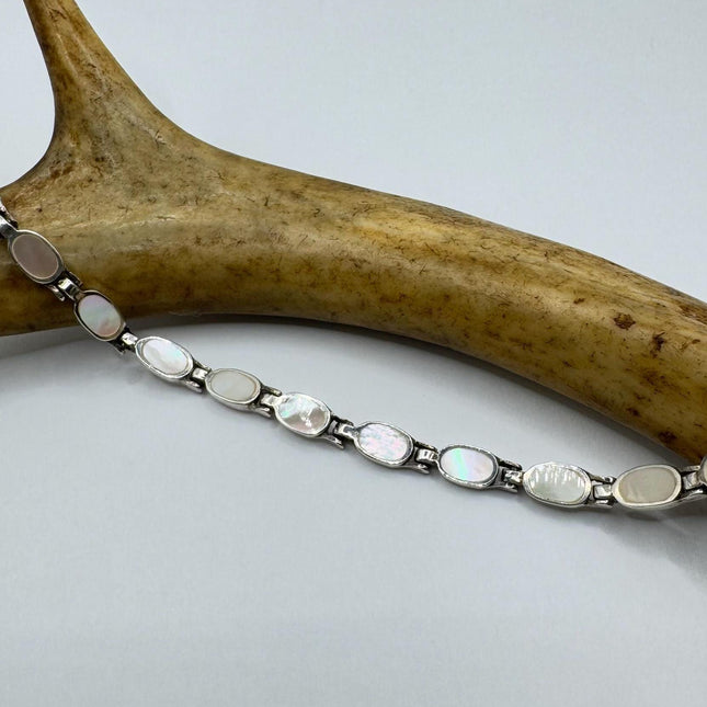 Vintage white Bracelet mother Pearl Set in 925 Sterling Silver