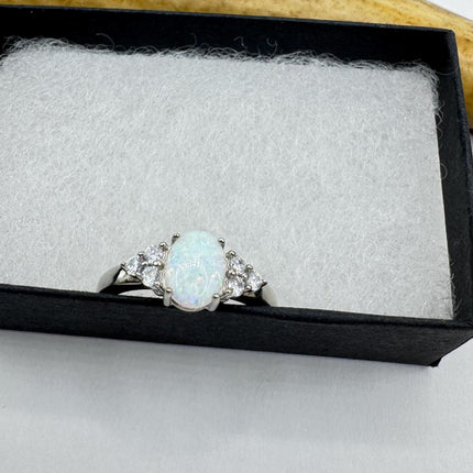 Vintage Tiny Gemstone Ring