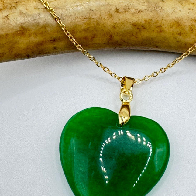 Vintage Green Jade Heart Shaped Choker Gold 925 Sterling Silver Necklace