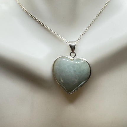Vintage Green Jade Heart Shaped Choker 925 Sterling Silver Necklace