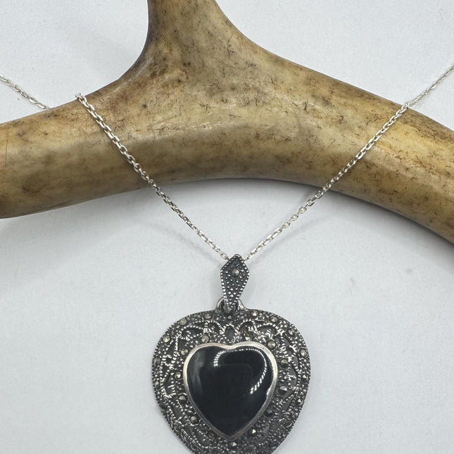 Vintage black Onyx Marcasite Heart Necklace Dainty 925 Sterling Silver Chain, Delicate Design