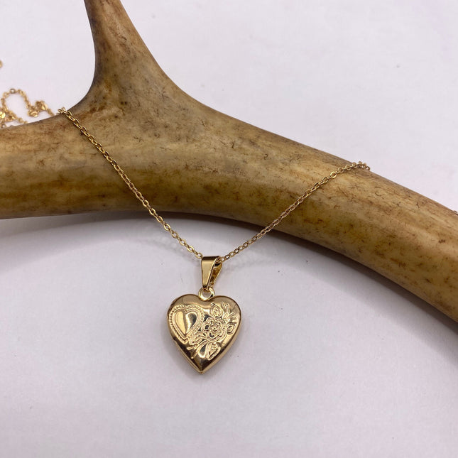 Vintage Gold Locket | Tiny Etched Heart Charm 9K GF Gold Chain | Mini Photo Dainty Memory Pendant Necklace