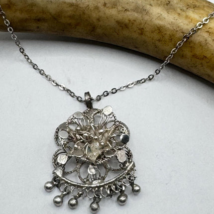 Vintage Filigree flower Pendant Necklace