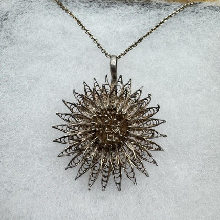 Vintage Filigree flower Pendant Necklace