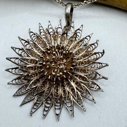 Vintage Filigree flower Pendant Necklace