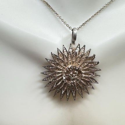 Vintage Filigree flower Pendant Necklace