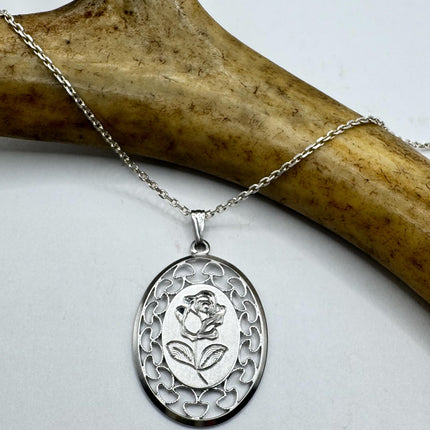 Vintage Rose flower Pendant Necklace