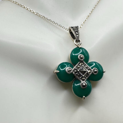 Vintage Green Onyx flower Pendant Necklace