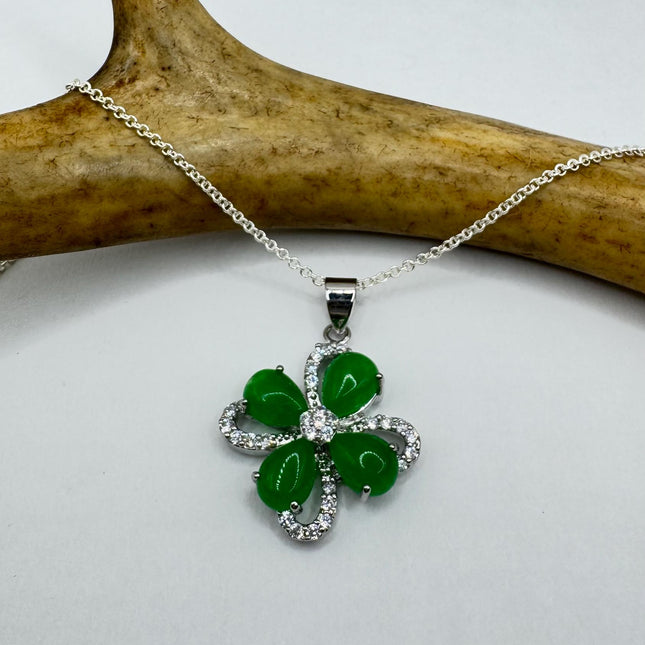 Vintage Green Jade 4 Leaf clover Pendant Necklace 925 Sterling Silver Chain