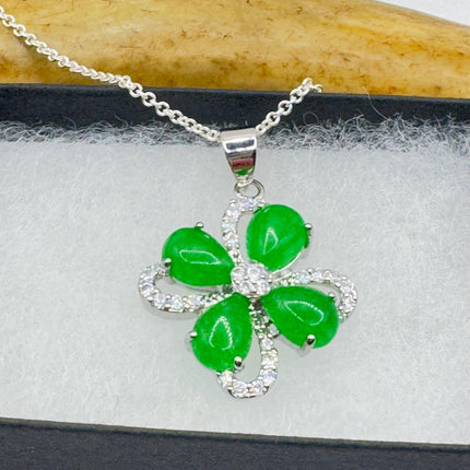 Vintage Green Jade 4 Leaf clover Pendant Necklace 925 Sterling Silver Chain