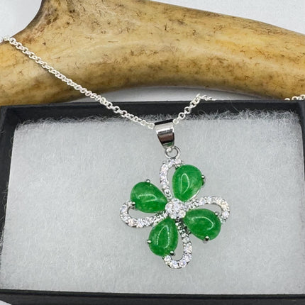 Vintage Green Jade 4 Leaf clover Pendant Necklace 925 Sterling Silver Chain