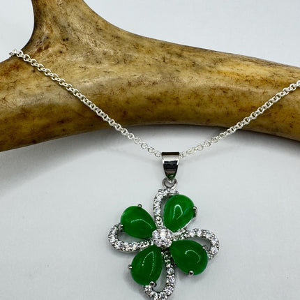 Vintage Green Jade 4 Leaf clover Pendant Necklace 925 Sterling Silver Chain
