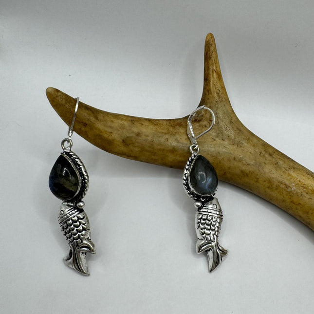 Vintage dangle| Green Labradorite Earrings Moonstone Gemstone Elegant Fish Design | 925 Sterling Silver leverbacks Statement