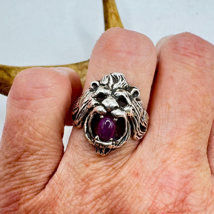 Vintage Silver Lion Ring | Boho Leo Lion Red Ruby Gemstone Eye | 925 Sterling Silver Antique Style Statement Ring | Size 8