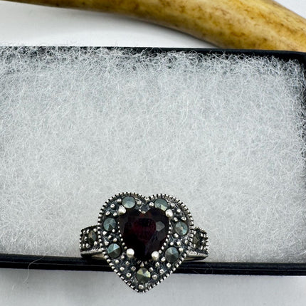 Vintage Marcasite Black Onyx Simple every day Cocktail Ring 925 Sterling Silver minimal Ring