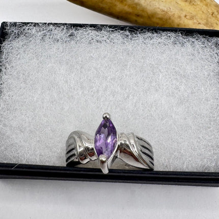 Vintage Purple Amethyst Ring Band 925 Sterling Silver cocktail statement ring