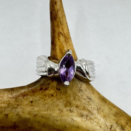 Vintage Purple Amethyst Ring Band 925 Sterling Silver cocktail statement ring