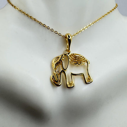 Vintage Gold Pendant Necklace
