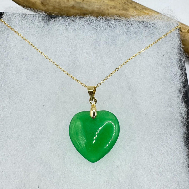 Vintage Green Jade Tiny Heart Shaped Pendant Necklace Minimal simple every day layering Golden 925 Sterling Silver Chain