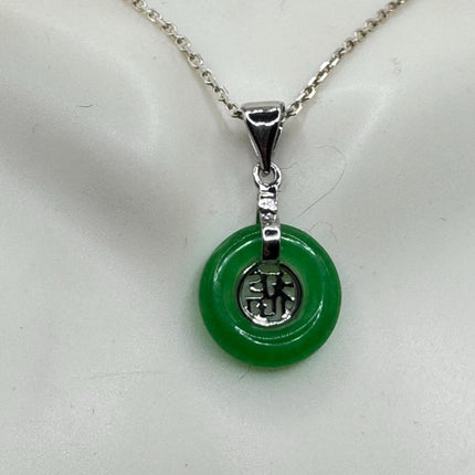 Vintage Green Jade Tiny Heart Shaped Pendant Necklace Minimal simple every day layering 925 Sterling Silver Chain