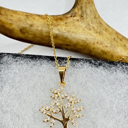 Vintage Gold Pendant Necklace