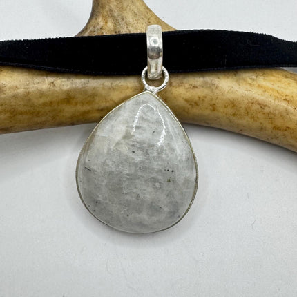 Vintage Silver Bronze Rainbow Moonstone Black Velvet Choker Pendant Necklace