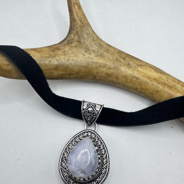 Vintage Silver Bronze Rainbow Moonstone Black Velvet Choker Pendant Necklace