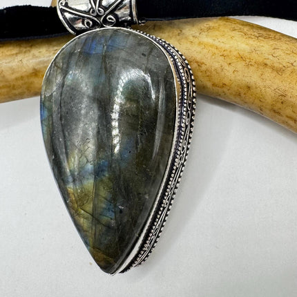 Vintage Silver Bronze Rainbow Labradorite Black Velvet Choker Pendant Necklace