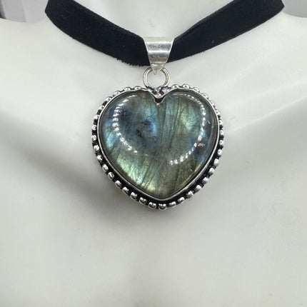 Vintage Silver Bronze heart Rainbow Labradorite Black Velvet Choker Pendant Necklace