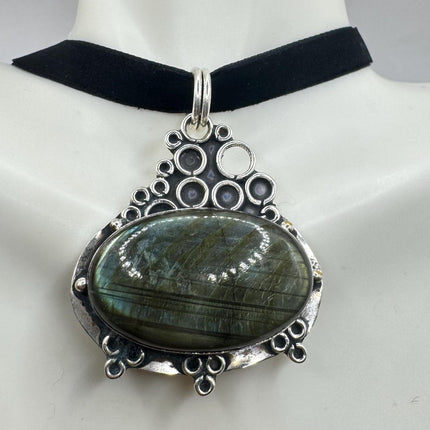 Vintage Silver Bronze Rainbow Labradorite Black Velvet Choker Pendant Necklace