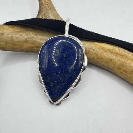 vintage blue Blue Lapis Lazuli Gemstone Crystal