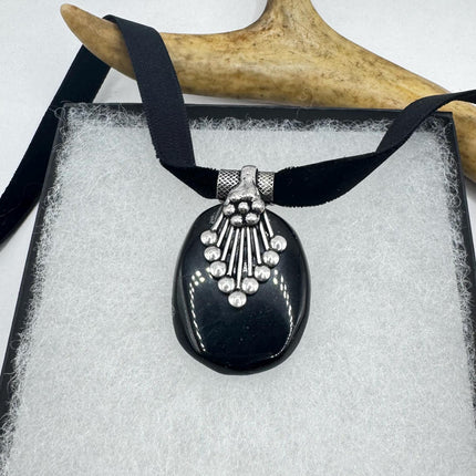 Vintage Black Onyx Pendant Ribbon Choker Necklace Silver Bronze Necklace Statement