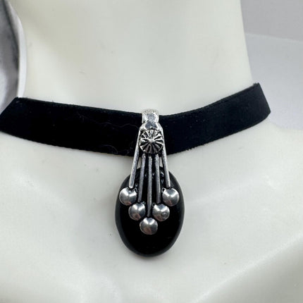 Vintage Black Onyx Pendant Ribbon Choker Necklace Silver Bronze Necklace Statement