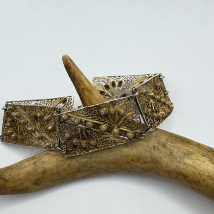 Vintage Flower Bracelet