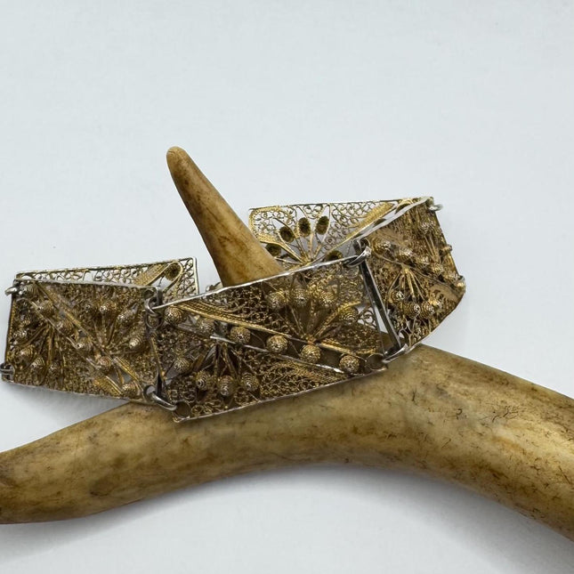 Vintage Flower Bracelet
